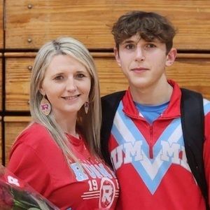 Meet your Posher, Nicole m